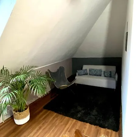 Apartment 12: Fuer Reisende Durch Koblenz *
