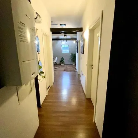 Apartment 12: Fuer Reisende Durch Koblenz