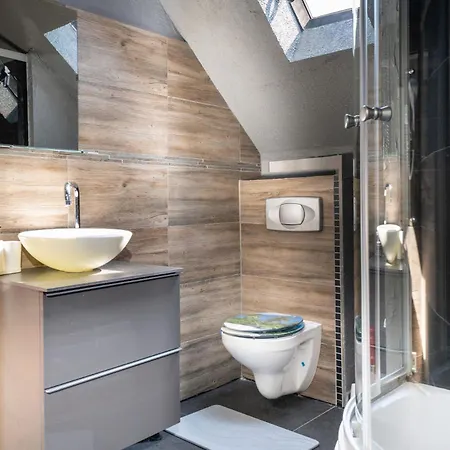 12: Fuer Reisende Durch Koblenz Apartment